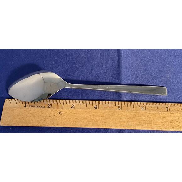 Customcraft Stainless 7 1/8" Place Oval Soup Spoon Fleur-de-Lis Pattern (CUS3) - Picture 8 of 9